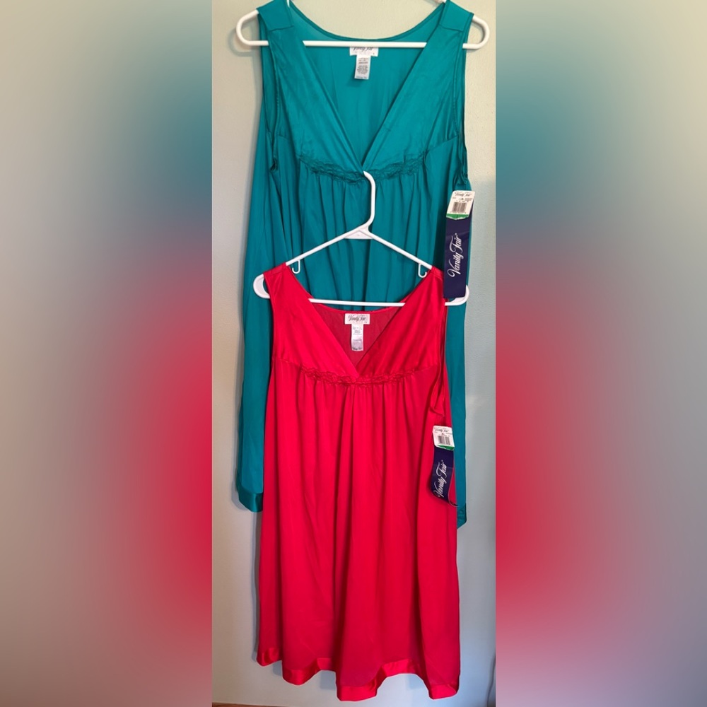 LOT of 2 Vanity Fair Nylon Satin Nightgown VTG  USA Lipstick Red Green NWT Large